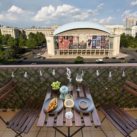 Spectacular Views & Modern Comfort: Your Dream Duplex In Central Bucharest Apartment Luaran gambar